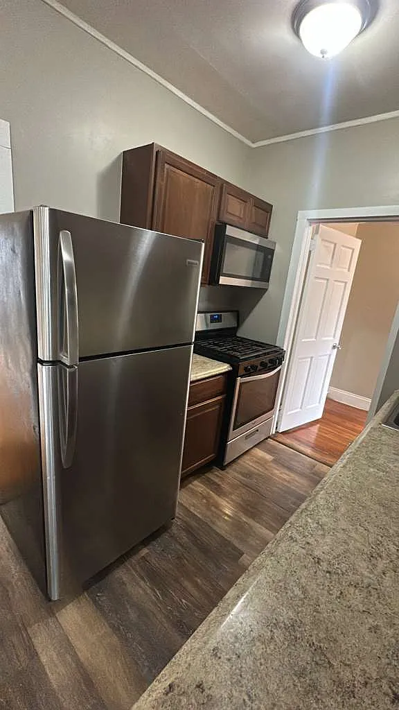 4 bed, 1500 sqft, $2,150 — Photo 1
