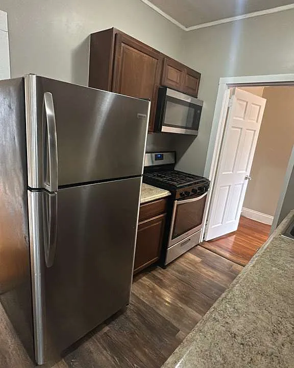 13 Sanford St #1F