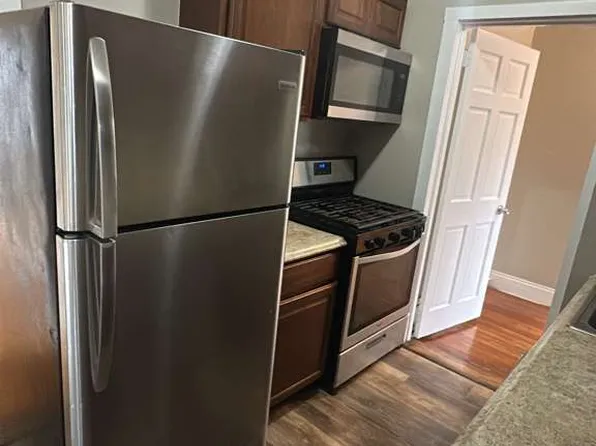 13 Sanford St #1F, Pawtucket, RI 02860