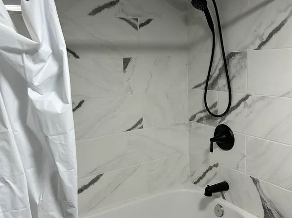 8217 Nicollet Ave S, Bloomington, MN 55420