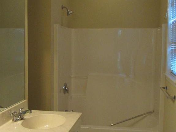 4th image of 1047 Macklin Street #13