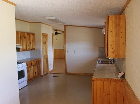4th image of 455 Indian Paintbrush Dr