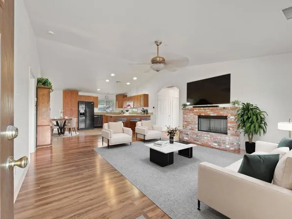 8269 W Lilac Rd W, Escondido, CA 92026