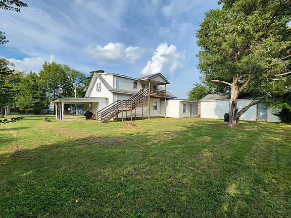 3rd image of 106 Holmes Dr