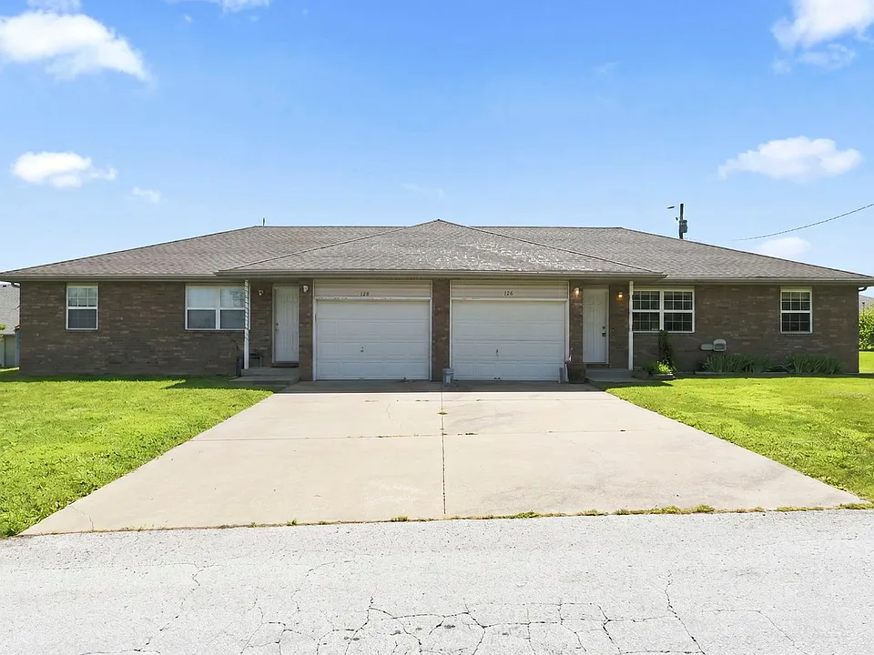 126 W Terrace Ct