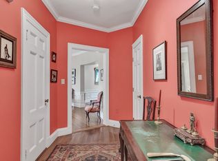 985 Memorial Dr #203, Cambridge, MA 02138