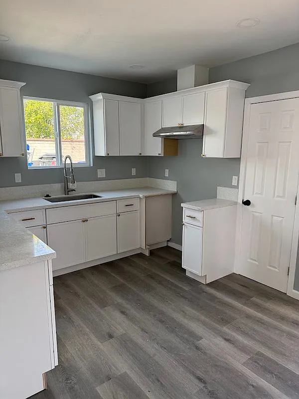 2 bed, 1.0 bath, 850 sqft, $1,900 — Photo 3
