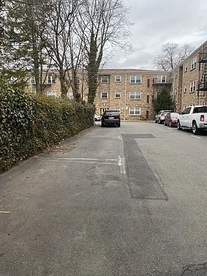 Sold by Remax Edge | media 4