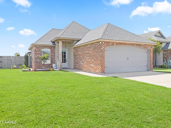 101 Cedar Mound Ln, Youngsville, LA 70592