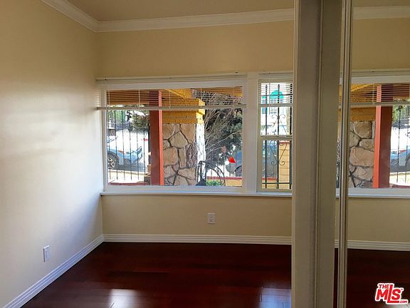 3rd image of 1436 Maltman Ave