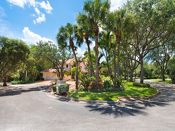 4th image of 1714 Vestal Dr