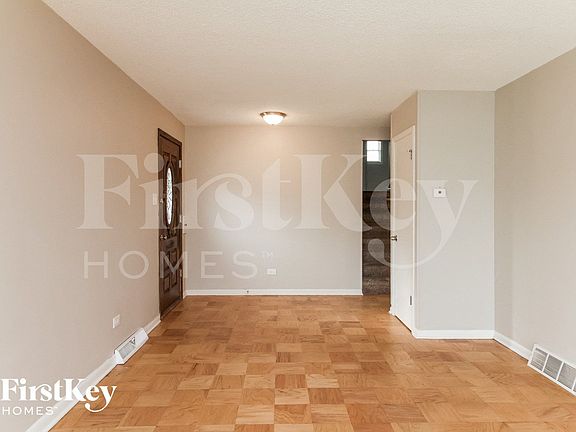 2nd image of 9819 S Albany Ave