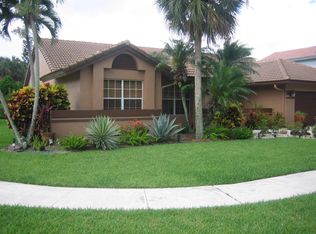 9574 Carousel Cir N, Boca Raton, FL 33434