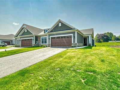 1402 Creeks Edge Dr, Webster, NY, 14580
