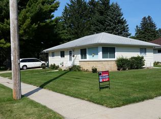 903 Mary St, Beaver Dam, WI 53916