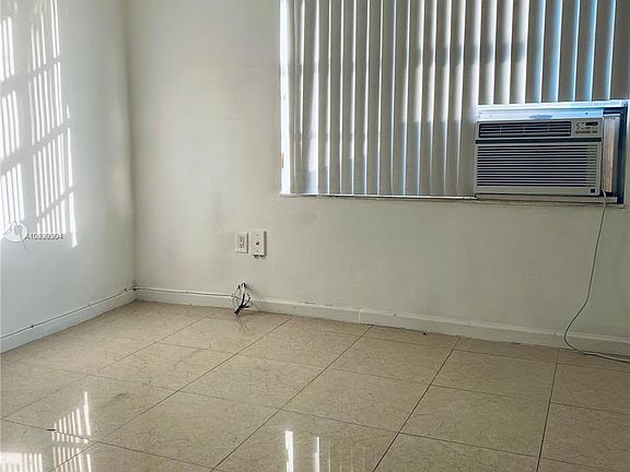 5th image of 3433 Garden Ave #5