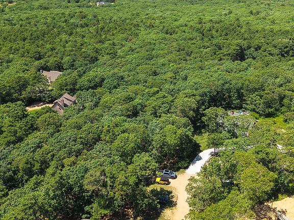 2nd image of 4 Wilsons Ln