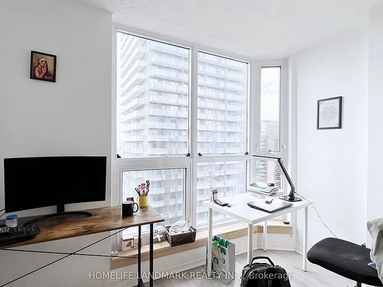 1055 Bay St #2112 — Photo 5