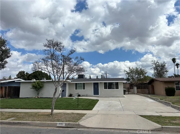 931 Barbra Ln, Redlands, CA 92374