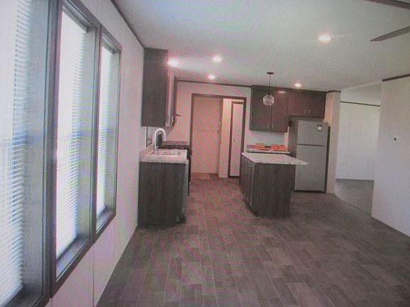 5th image of 311 N Rochelle Pl