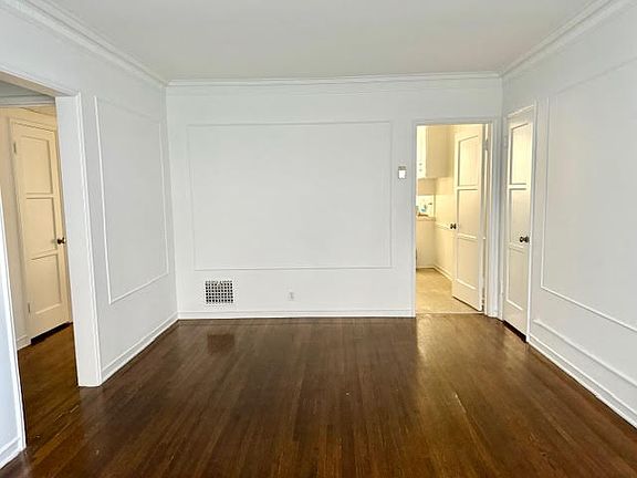 4th image of 445 N Doheny Dr APT B