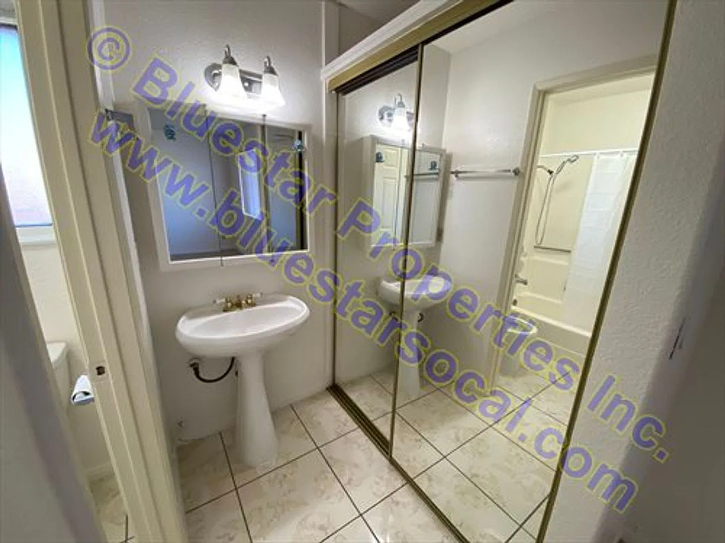 Single Story Home In Victorville! 3bd/1.75ba Ready For Move In Today!! — Photo 3