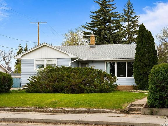 2nd image of 2723 Fleury St