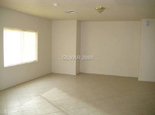 2nd image of 1261 Lawry Ave
