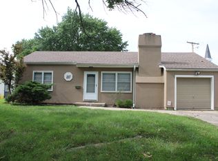 307 W Sweeney Blvd, Kansas City, MO 64114