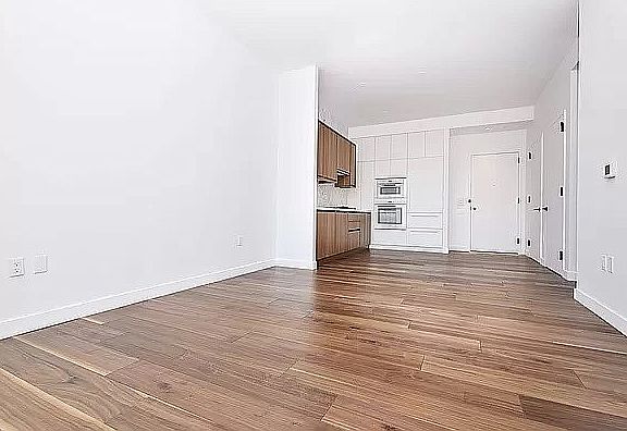 4th image of 21 India St #31J