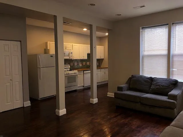 2473 Callow Ave #2 — Photo 5