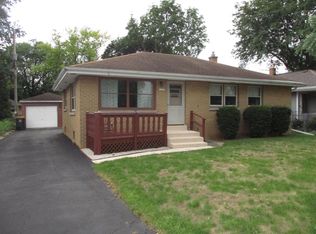 11019 W Park Hill AVENUE, Wauwatosa, WI 53226
