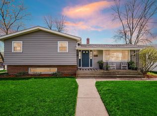1548 Melbrook Dr, Munster, IN 46321