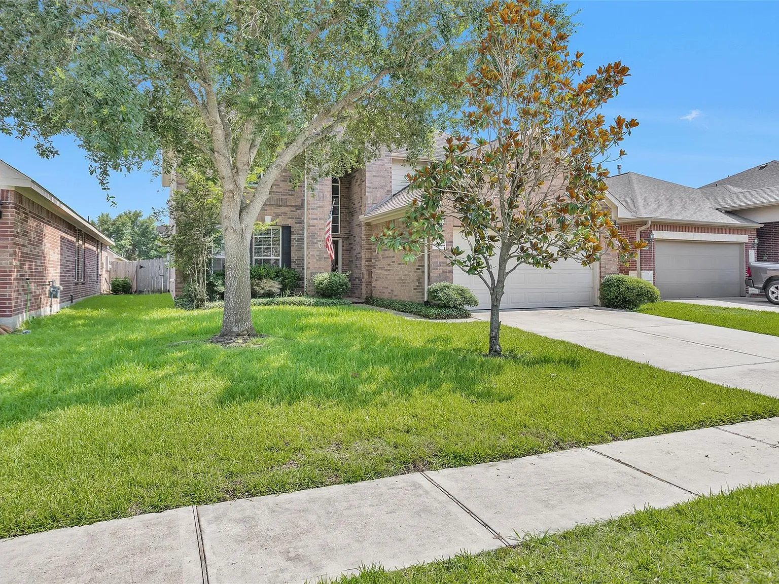 3 bed, 2.5 bath, 2097 sqft, $2,700 — Photo 2