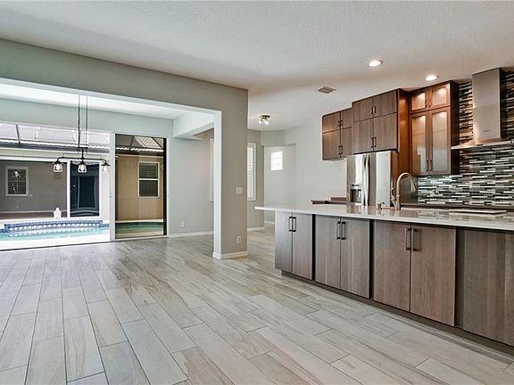 5th image of 5111 Brooksbend Cir