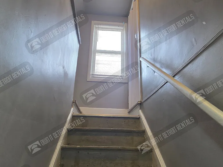 16092 Coram St — Photo 11