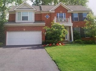 3420 Woolfenden Ct, Triangle, VA 22172