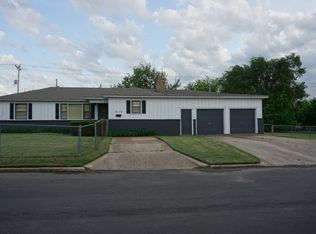 2116 W Walnut Ave, Duncan, OK 73533