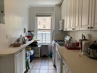 Rented by Rita S Citrin, LREB