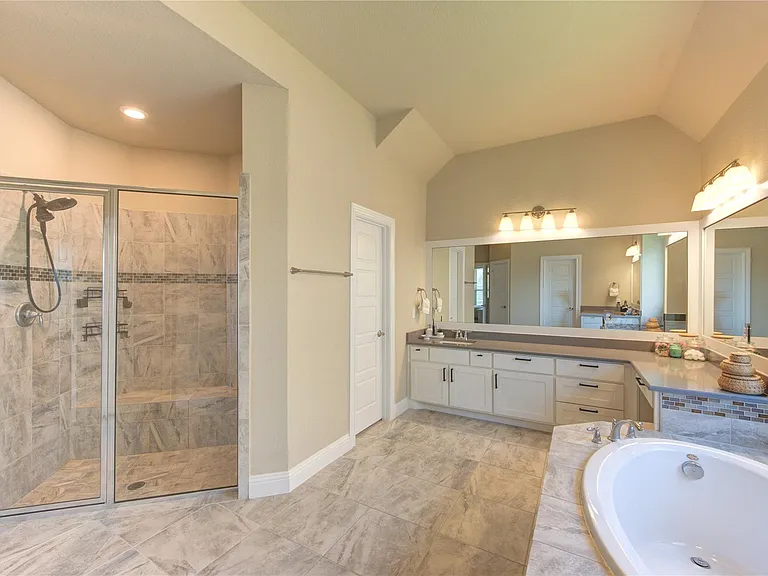 2415 Flowering Brook Ln — Photo 20