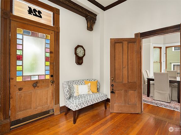 5th image of 224 Avenue A
