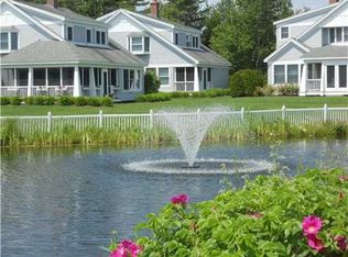 45 Village Way APT 35, Rockport, ME 04856