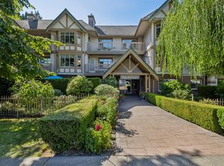 2059 Chesterfield Ave #505, North Vancouver, BC V7M2P4