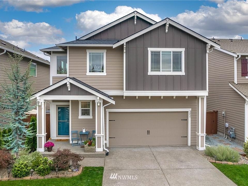 1st image of 3237 Hanna Dr NE