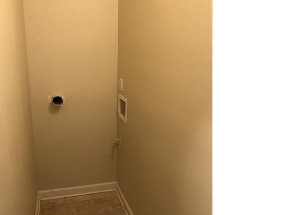 2nd image of 3924 W Gladys Ave #1