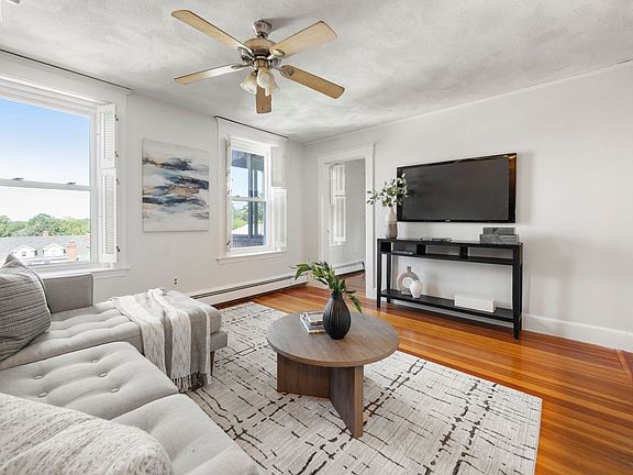 3rd image of 25 South St #4A