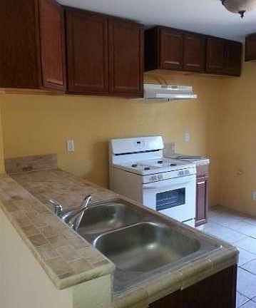 4th image of 9068 Telfair Ave #4