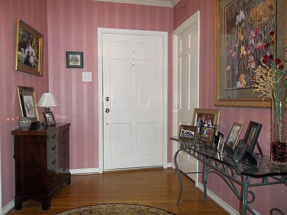 2nd image of 2407 N De Leon St