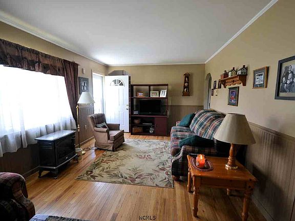 5th image of 17 Circle Dr