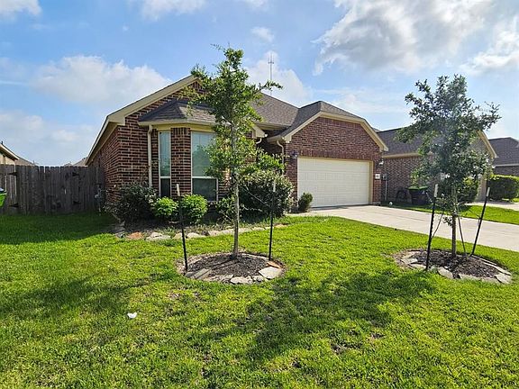 2nd image of 3618 Diamond Creek Dr
